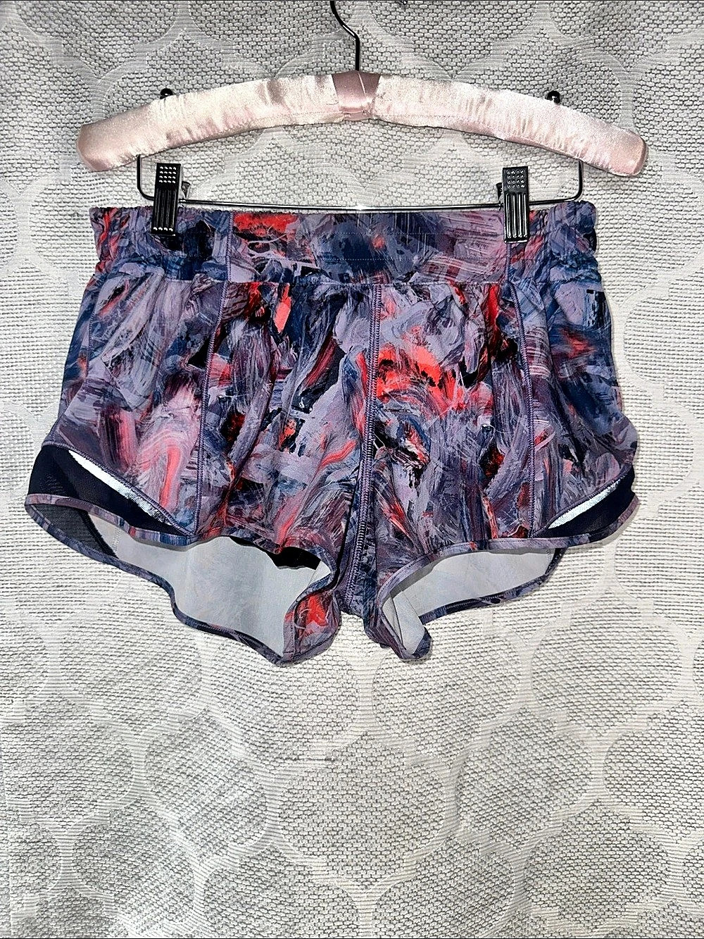 lululemon Hotty Hot High-Rise Lined Short 2.5" Purple & Red